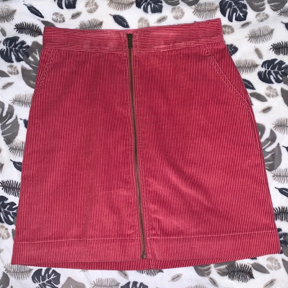 GAP Corduroy Skirt - Picture 1 of 3